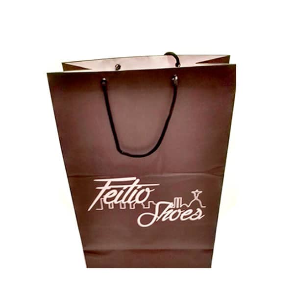 Sacola em papel offset chapado