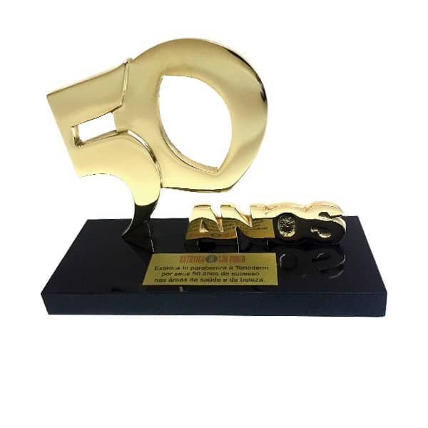 Troféu 50 anos personalizado